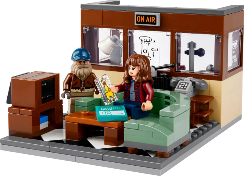 Stranger Things: WSQK Radio Station